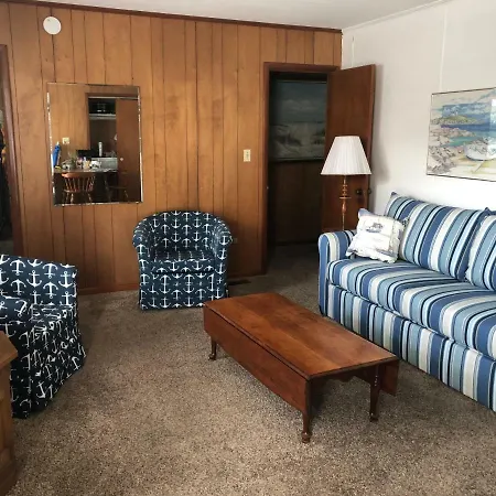 Mayflower Apartments